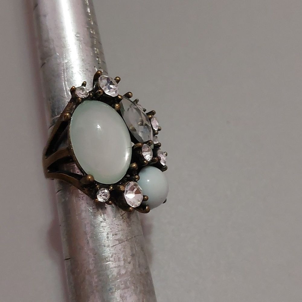 Vintage Faux Stone and Rhinestones Decorated Brass Ring Size 6.75 - 7.75 - Picture 2 of 10